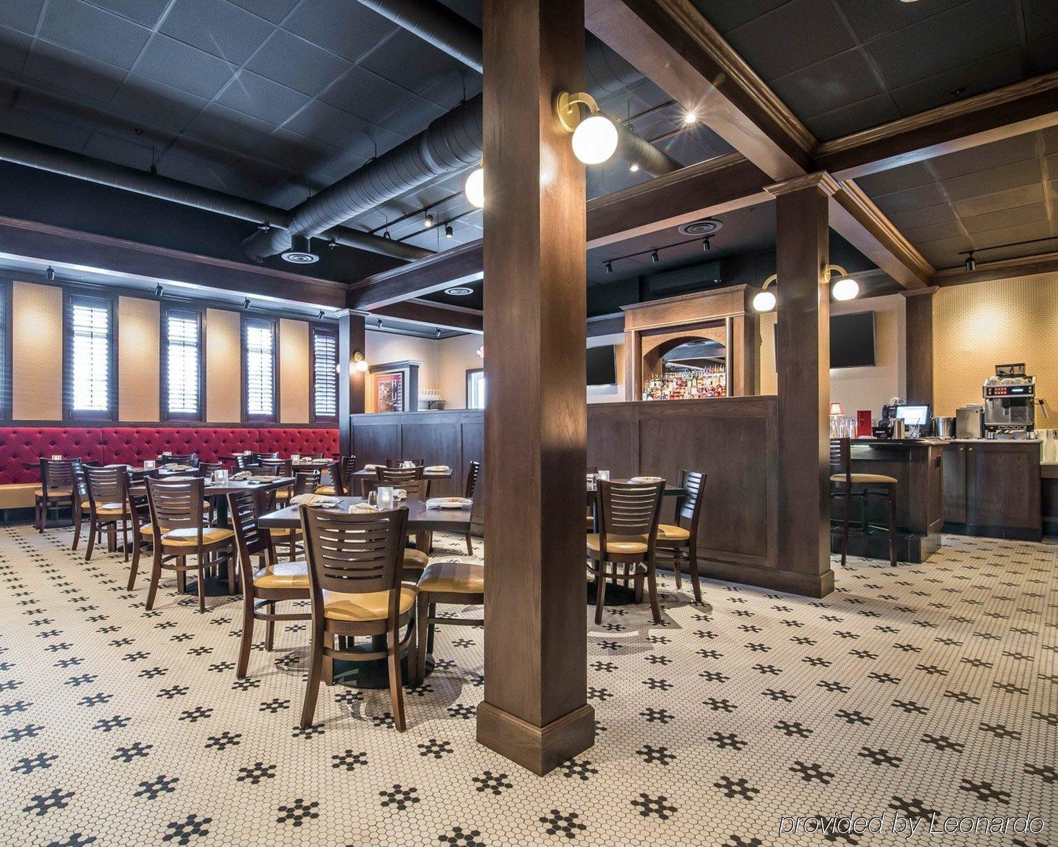 Park Manor Hotel Clifton Park Exterior photo Interior of the restaurant
