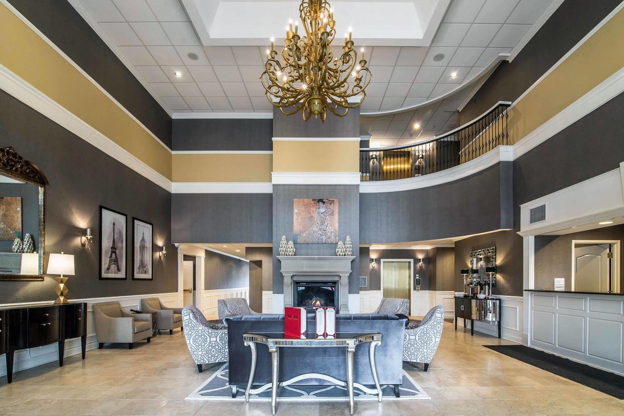 Park Manor Hotel Clifton Park Exterior photo The lobby of the hotel